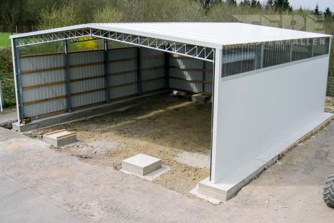 Satteldachhalle 12,04m Spannbreite 6° Dachneigung - Giebel offen