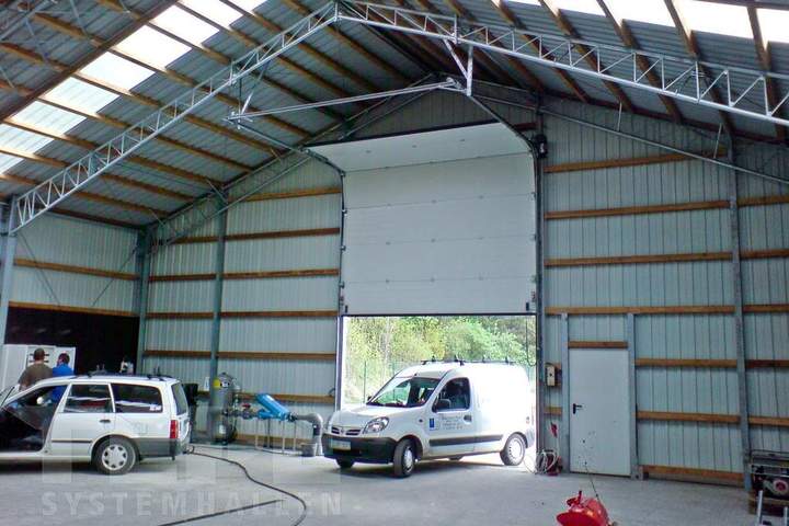 Produktionshalle Spitzdach Produktionshalle Spitzdach