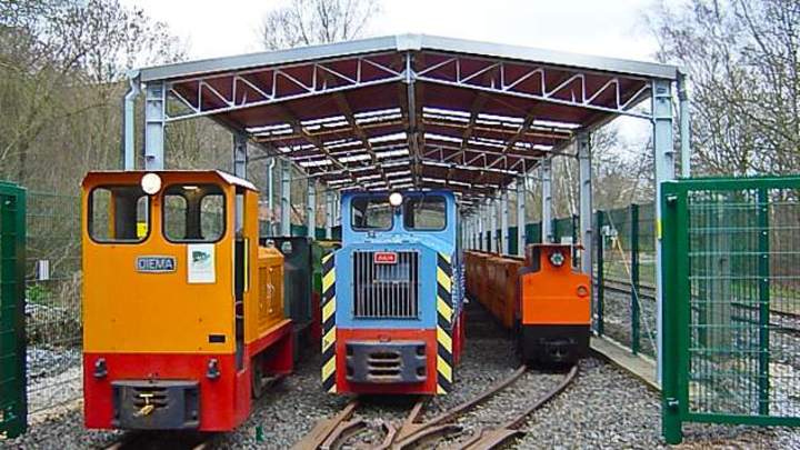 Arbeitsgemeinschaft Muttenthalbahn e.V., Witten / Ruhr - Typ SD6,00 - Länge 50,00m Halle für eine Eisenbahn.
