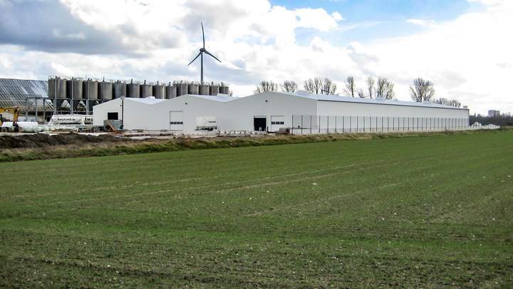 Fabrikhalle Außenansicht Außenansicht einer Fabrikhalle.