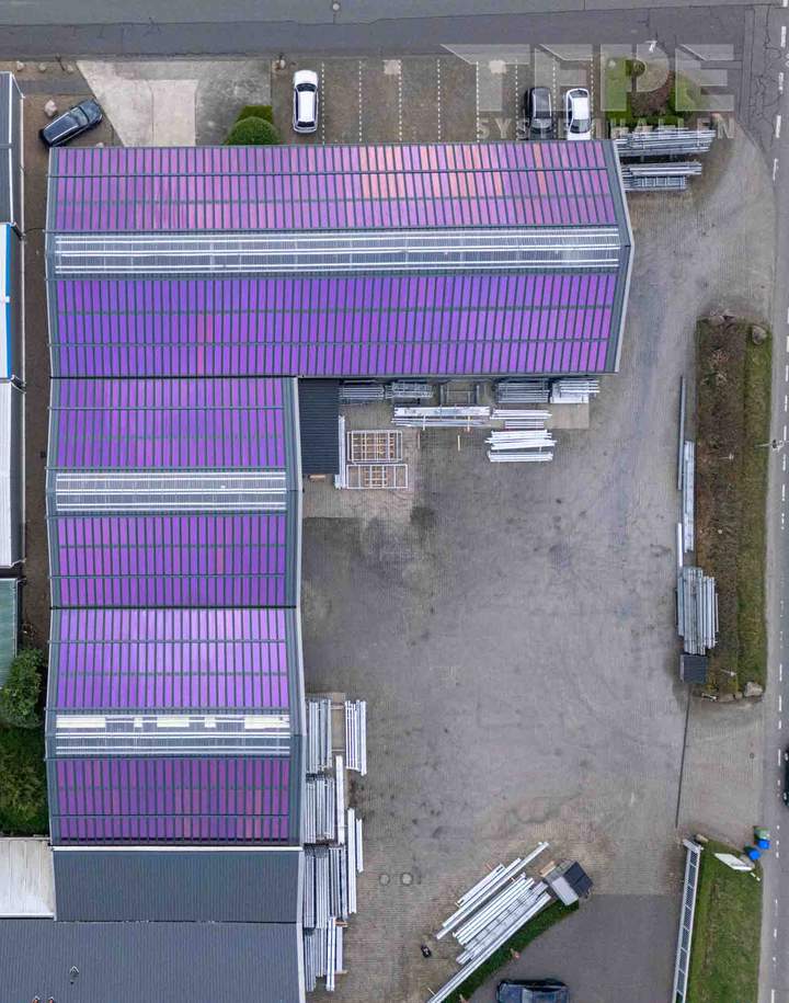 Energiehalle - Halle mit Photovoltaik Energiehalle - Halle mit Photovoltaik