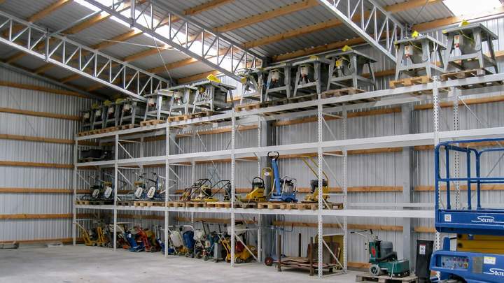 Gerätehalle Innenansicht Innenansicht einer Gerätehalle aus Stahlhallen.